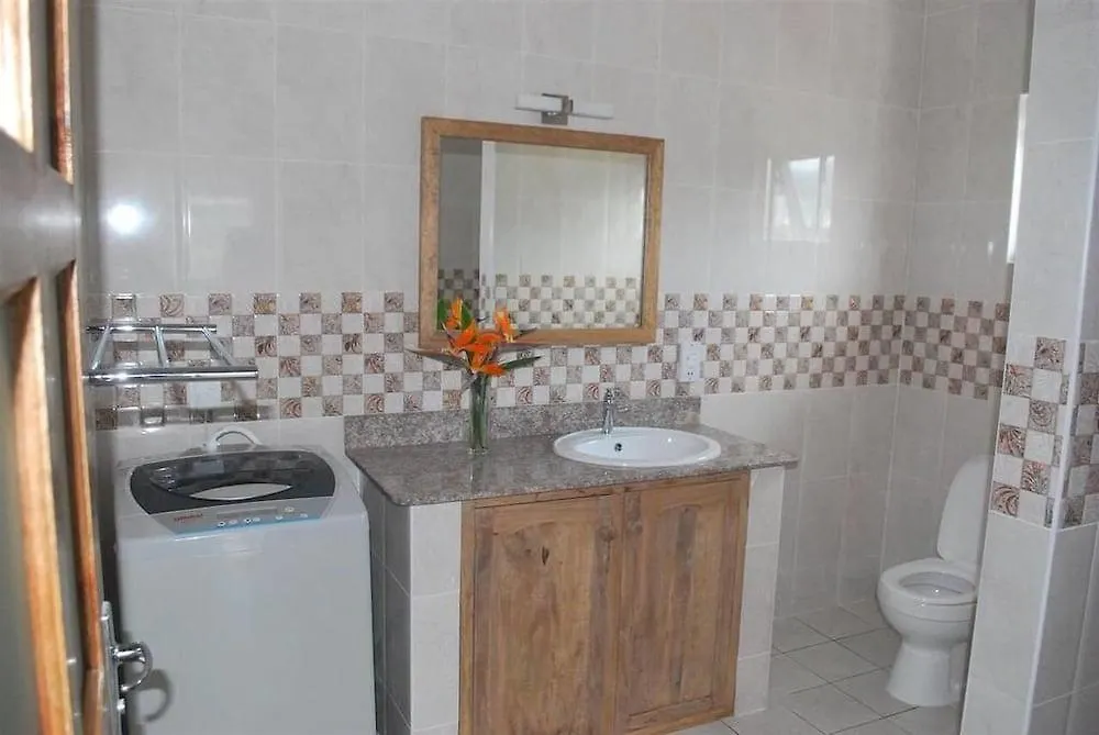 140 négyzetméteres, 4 hálószobás, 4 saját fürdőszobával rendelkező Apartman Mahé Island területén Anse Royale 0*,