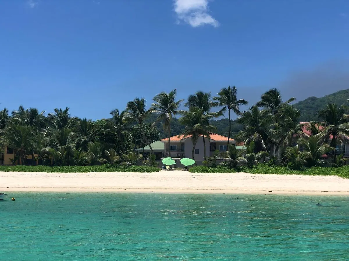 140 négyzetméteres, 4 hálószobás, 4 saját fürdőszobával rendelkező Apartman Mahé Island területén Anse Royale
